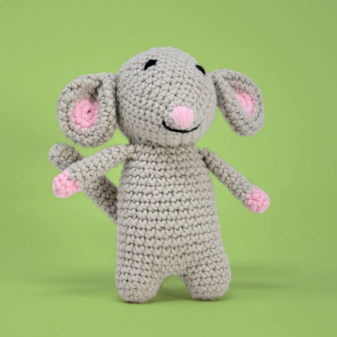 Knitty Critters - Pouch Pals - Millie Mouse, Kit
