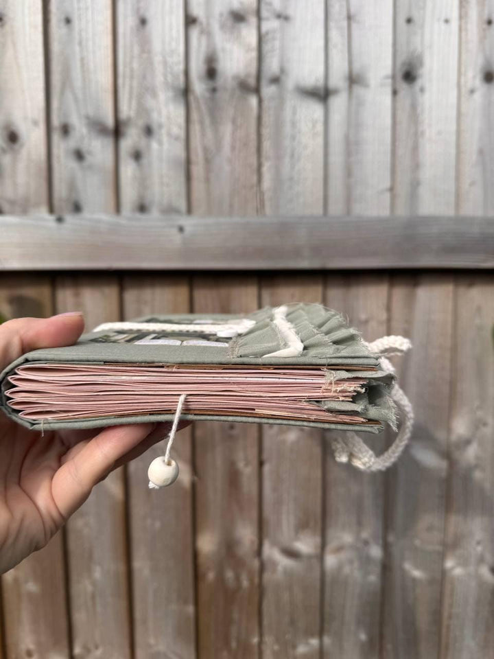 Botanical Junk Journal A5 – Handmade Fabric Notebook – Vintage Style Writing Journal – Scrapbook Album with Pockets – Cottagecore Gift