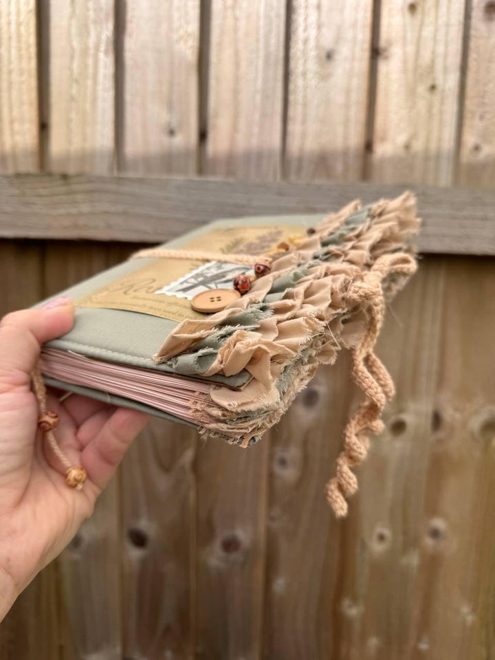 Botanical Junk Journal Handmade Vintage А5| Cottagecore Nature Journal with Lace, Fabric Cover, Botanical Ephemera Notebook