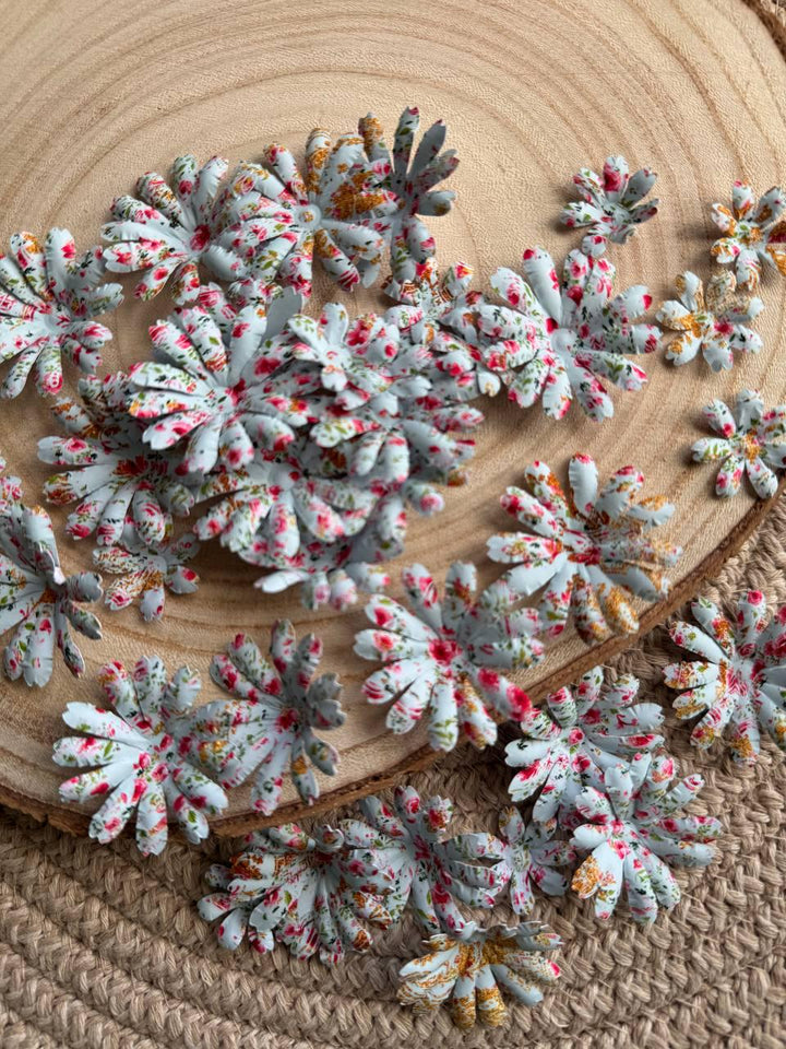 Set of 35 Handmade Paper Flowers, Vintage Floral Embellishments, Scrapbooking Flowers, Junk Journal Decor, Small Paper Blossoms