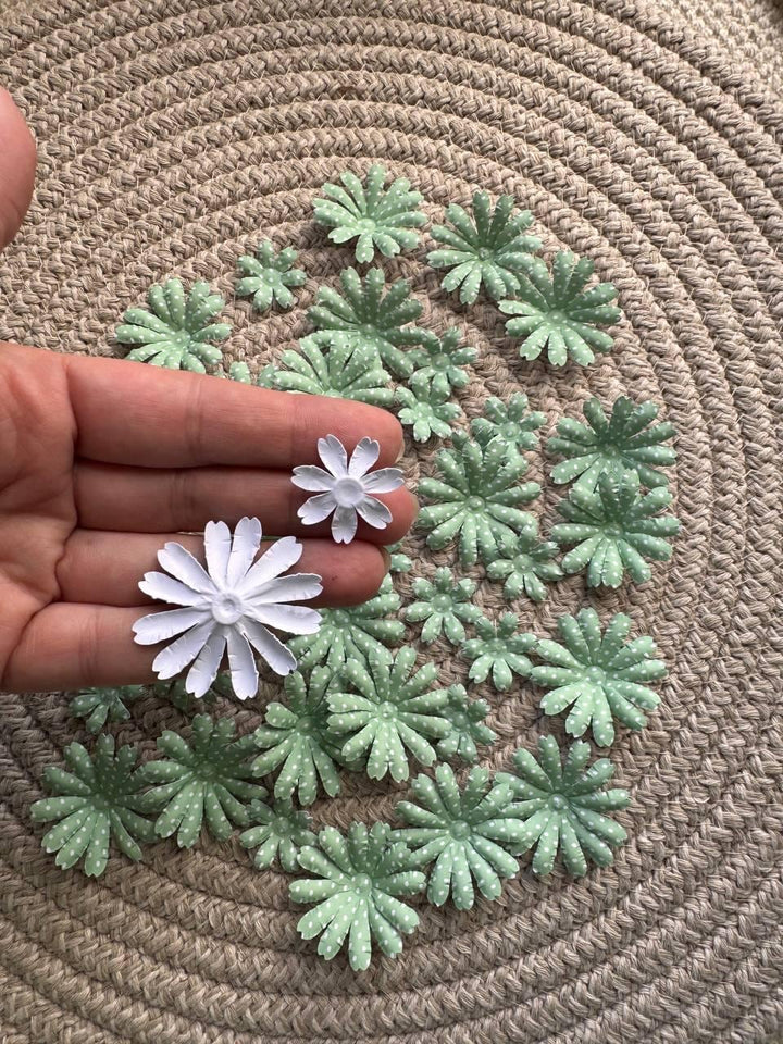 Set of 35 Handmade Paper Flowers, Vintage Floral Embellishments, Scrapbooking Flowers, Junk Journal Decor, Small Paper Blossoms