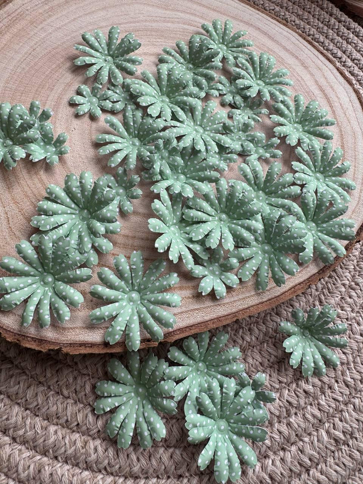Set of 35 Handmade Paper Flowers, Vintage Floral Embellishments, Scrapbooking Flowers, Junk Journal Decor, Small Paper Blossoms