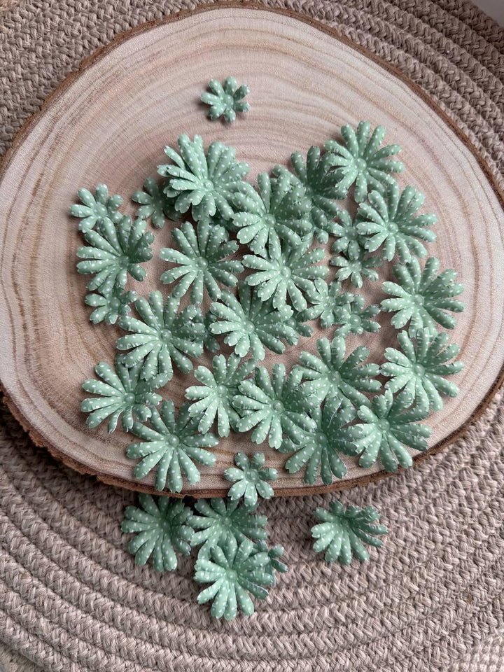 Set of 35 Handmade Paper Flowers, Vintage Floral Embellishments, Scrapbooking Flowers, Junk Journal Decor, Small Paper Blossoms