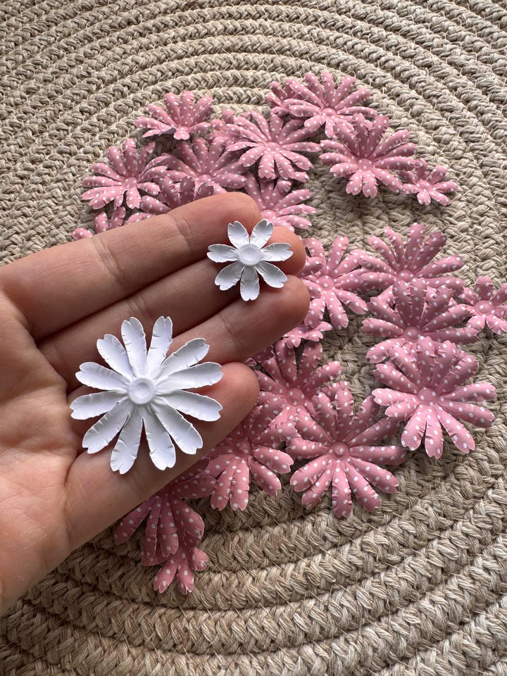 Set of 35 Handmade Paper Flowers, Vintage Floral Embellishments, Scrapbooking Flowers, Junk Journal Decor, Small Paper Blossoms