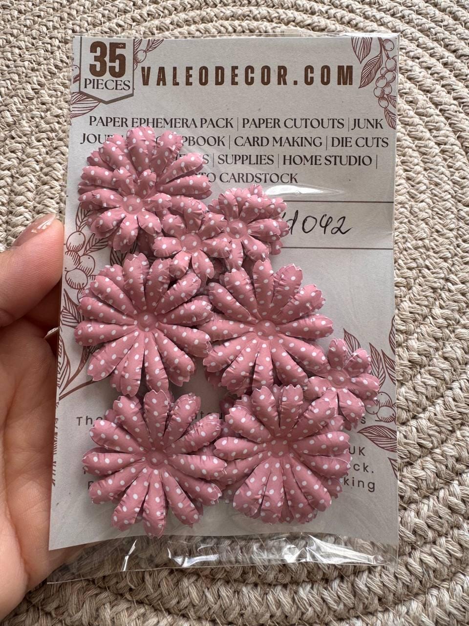 Set of 35 Handmade Paper Flowers, Vintage Floral Embellishments, Scrapbooking Flowers, Junk Journal Decor, Small Paper Blossoms