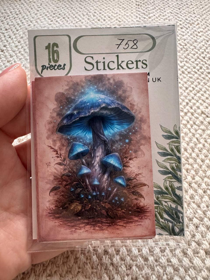 Fantasy Mushroom Stickers Set of 16, Cottagecore Mushroom Art, Woodland Journal Stickers, Fairycore Scrapbooking, UK Handmade/vd-s0010