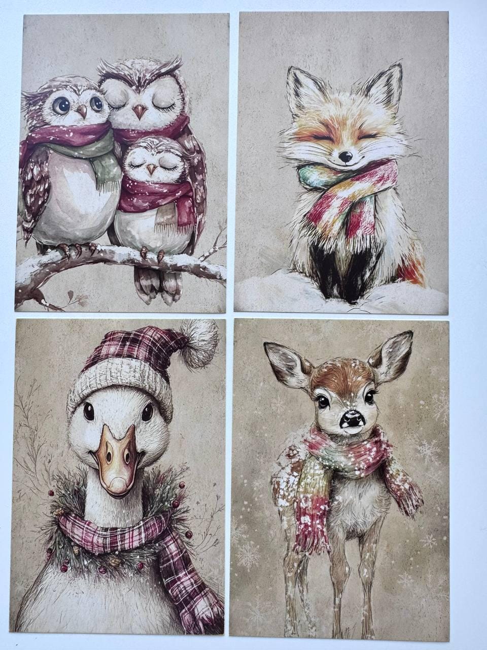 Set of 20 Christmas Woodland Animal Postcards, Winter Wildlife Cards, 10 x 14.5 cm, 20 Different Designs, Single-Sided Cards