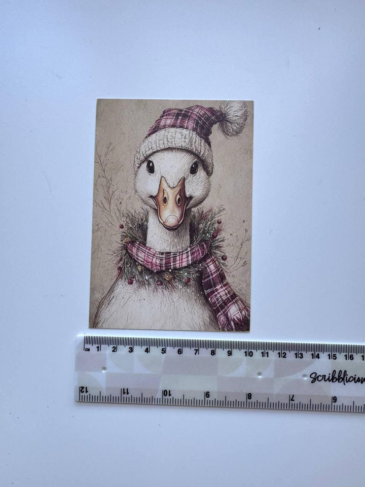 Set of 20 Christmas Woodland Animal Postcards, Winter Wildlife Cards, 10 x 14.5 cm, 20 Different Designs, Single-Sided Cards