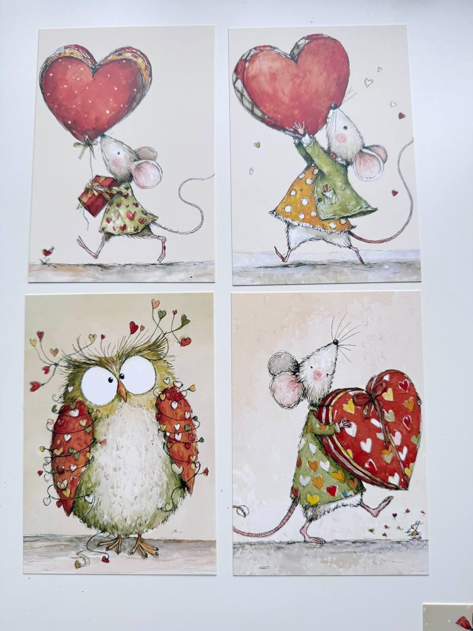 Set of 20 Cute Valentine Postcards, Love Animals Cards, Mice Bunny Squirrel Illustrations, 14.5 x 10 cm, Junk Journal Supplies